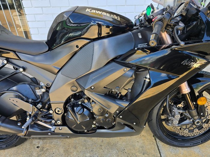 2008 Kawasaki ZX-10R (ZX1000 NINJA) Black