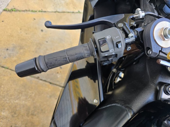 2008 Kawasaki ZX-10R (ZX1000 NINJA) Black