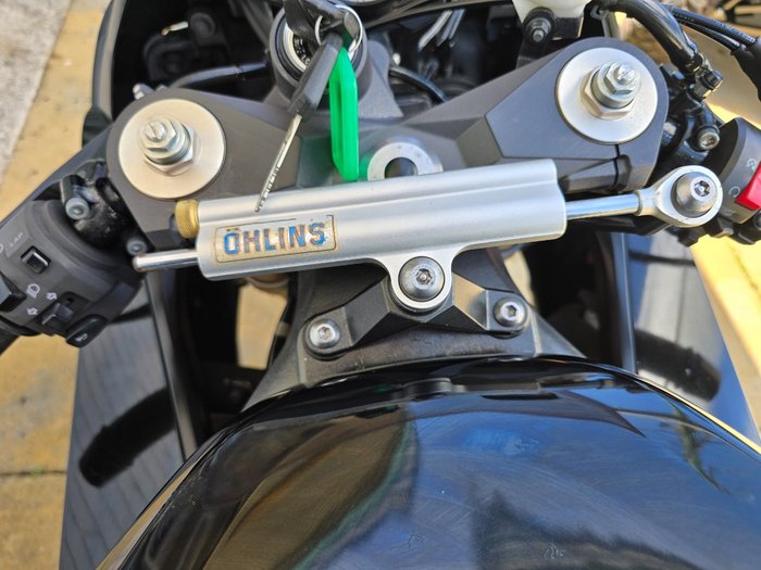 2008 Kawasaki ZX-10R (ZX1000 NINJA) Black