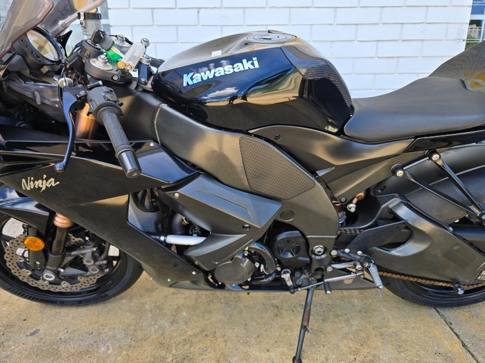 2008 Kawasaki ZX-10R (ZX1000 NINJA) Black