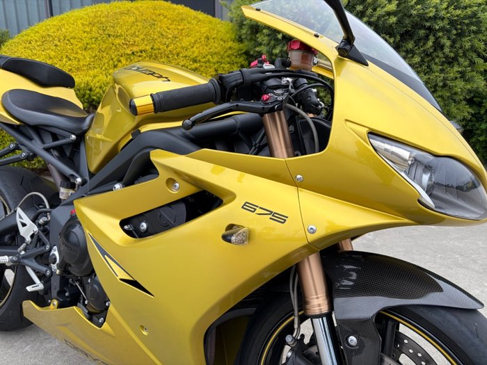 2012 Triumph DAYTONA 675 Yellow