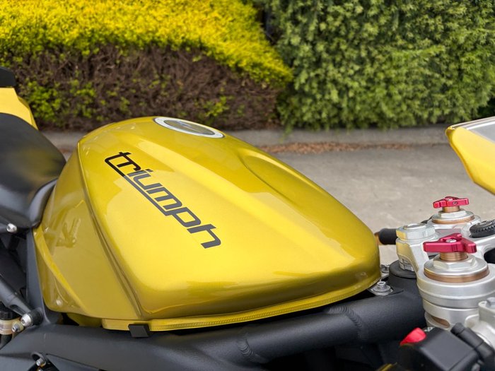2012 Triumph DAYTONA 675 Yellow