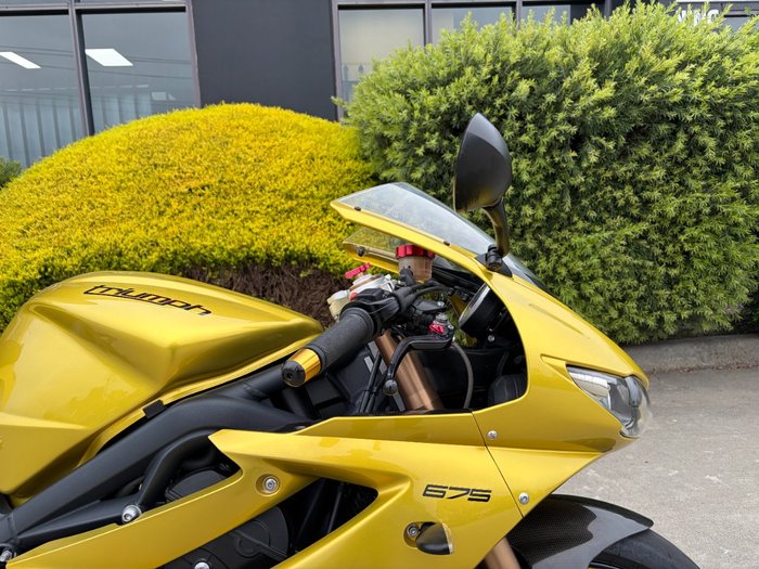 2012 Triumph DAYTONA 675 Yellow