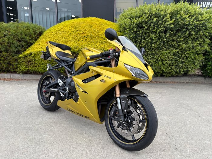 2012 Triumph DAYTONA 675 Yellow