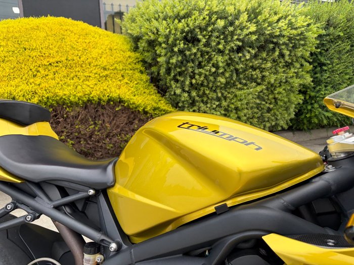 2012 Triumph DAYTONA 675 Yellow