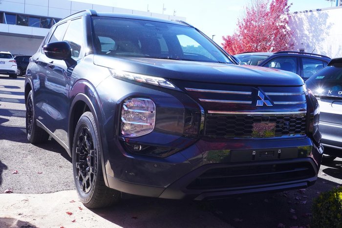 2026 Mitsubishi Outlander LS
