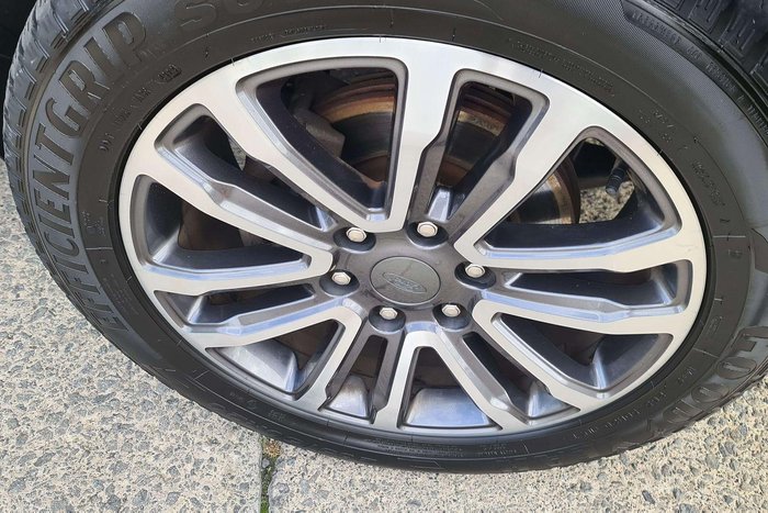 2021 Ford Everest Titanium