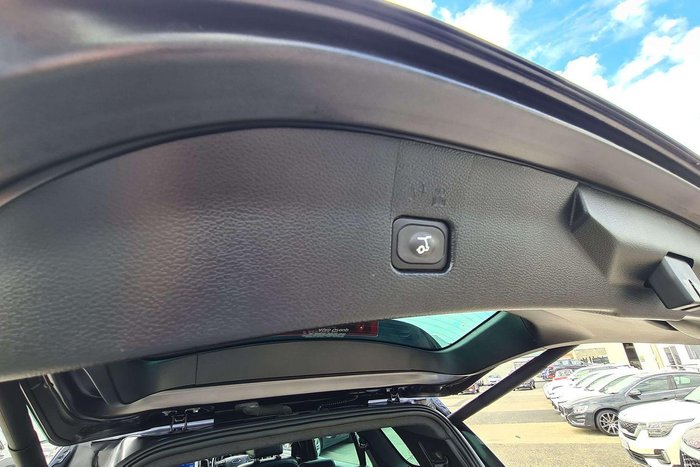 2021 Ford Everest Titanium