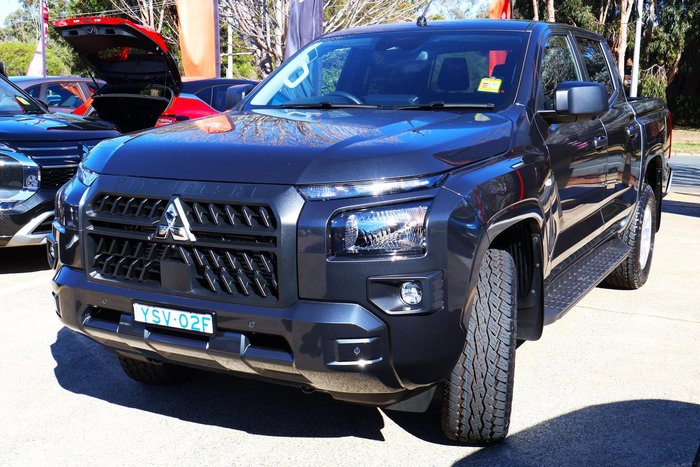 2025 Mitsubishi Triton GLX+