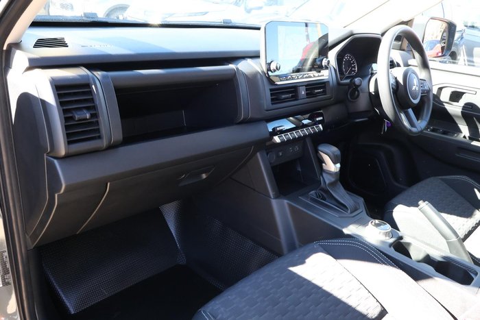 2025 Mitsubishi Triton GLX+