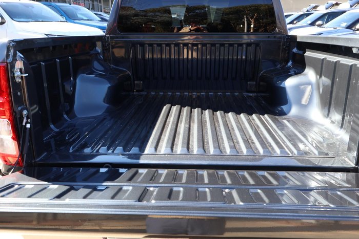 2025 Mitsubishi Triton GLX+