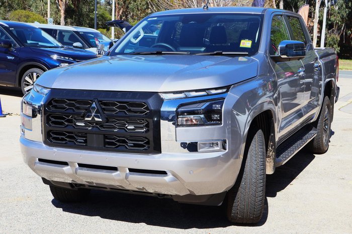 2025 Mitsubishi Triton GLS