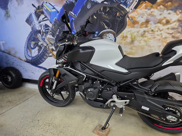 2024 CFMOTO 450 NK WHITE