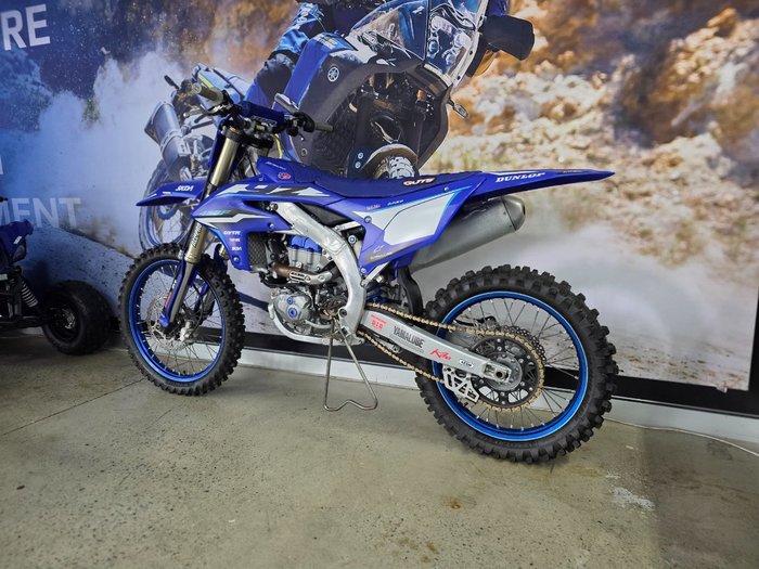 2024 Yamaha YZ450F BLUE