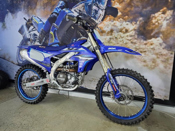 2024 Yamaha YZ450F BLUE