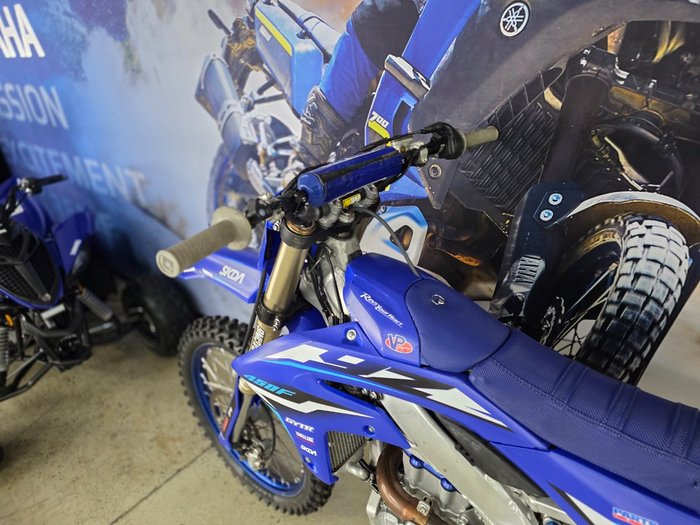 2024 Yamaha YZ450F BLUE