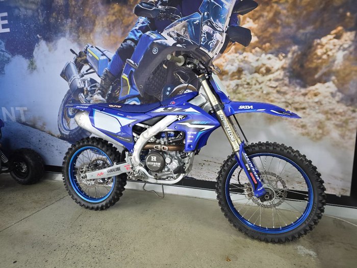 2024 Yamaha YZ450F BLUE