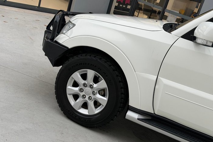 2019 Mitsubishi Pajero GLX