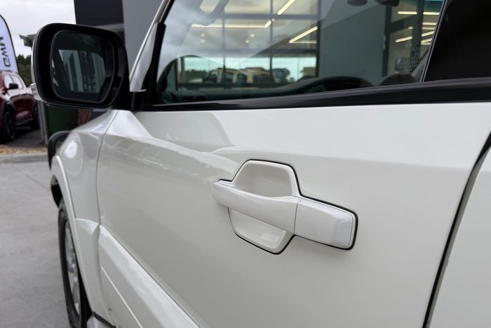 2019 Mitsubishi Pajero GLX