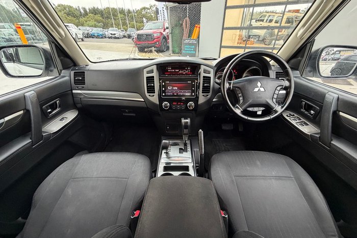 2019 Mitsubishi Pajero GLX