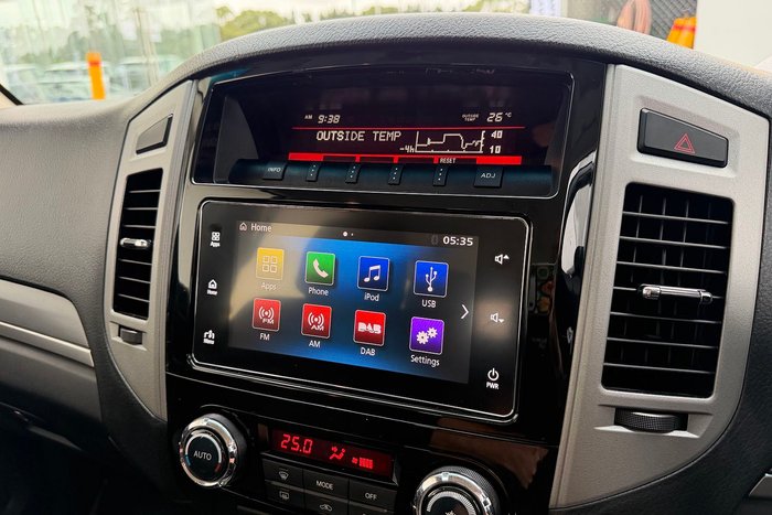 2019 Mitsubishi Pajero GLX