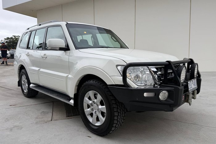 2019 Mitsubishi Pajero GLX