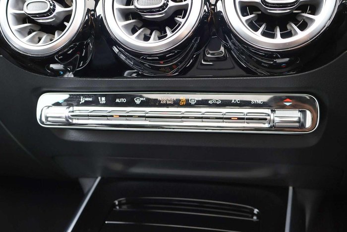 2025 Mercedes-Benz GLA-Class GLA250