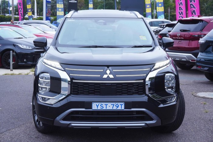 2025 Mitsubishi Outlander Exceed