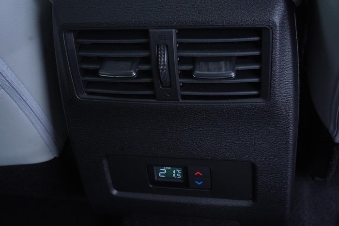 2025 Mitsubishi Outlander Exceed