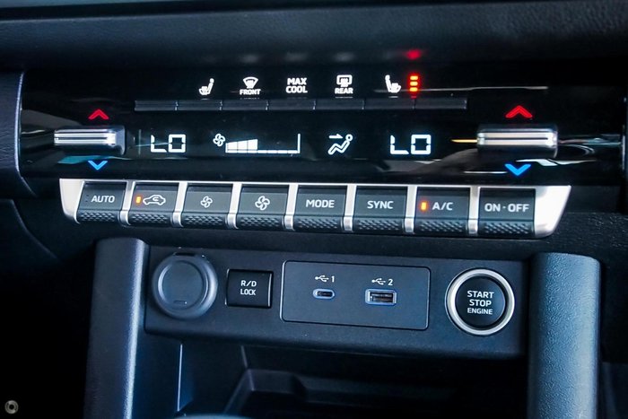 2025 Mitsubishi Triton GSR MV MY25 4X4 Dual Range White Diamond