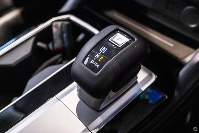 2025 Mitsubishi Outlander LS