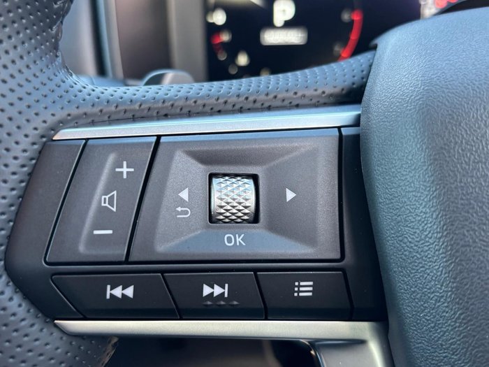 2025 Mitsubishi Outlander LS ZM MY24 White Diamond