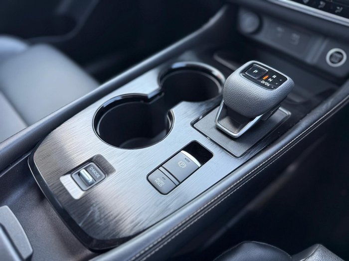 2024 Nissan X-TRAIL ST-L