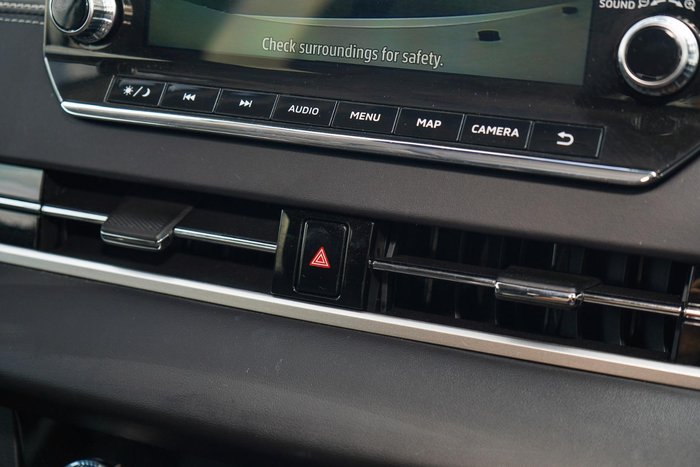 2023 Mitsubishi Outlander LS