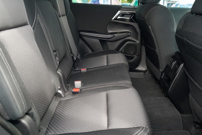2023 Mitsubishi Outlander LS