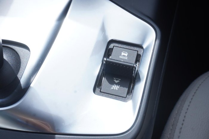 2018 Jaguar E-PACE P250 R-Dynamic SE