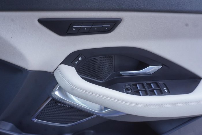 2018 Jaguar E-PACE P250 R-Dynamic SE