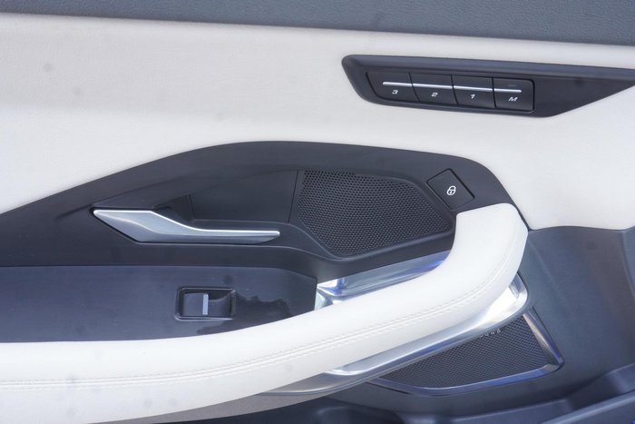 2018 Jaguar E-PACE P250 R-Dynamic SE