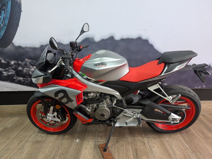 2021 APRILIA TUONO LAMS SILVER