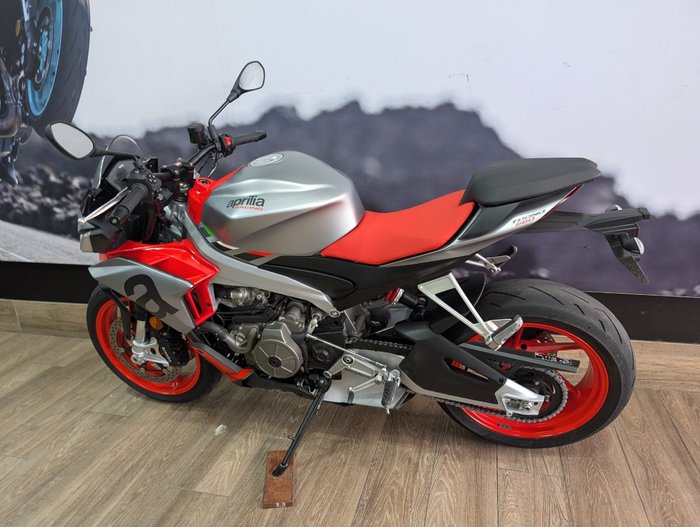 2021 APRILIA TUONO LAMS SILVER