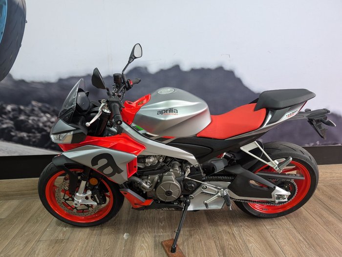 2021 APRILIA TUONO LAMS SILVER