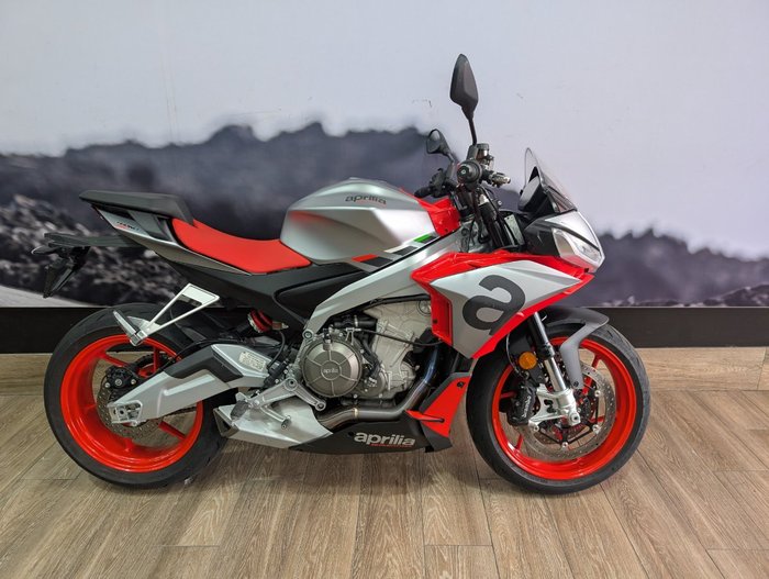 2021 APRILIA TUONO LAMS SILVER