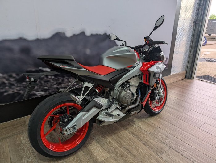 2021 APRILIA TUONO LAMS SILVER