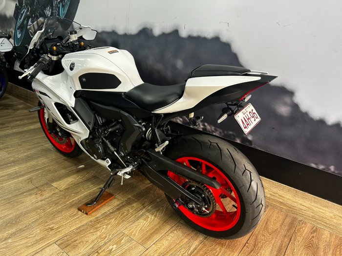 2023 Yamaha YZF-R7LA WHITE