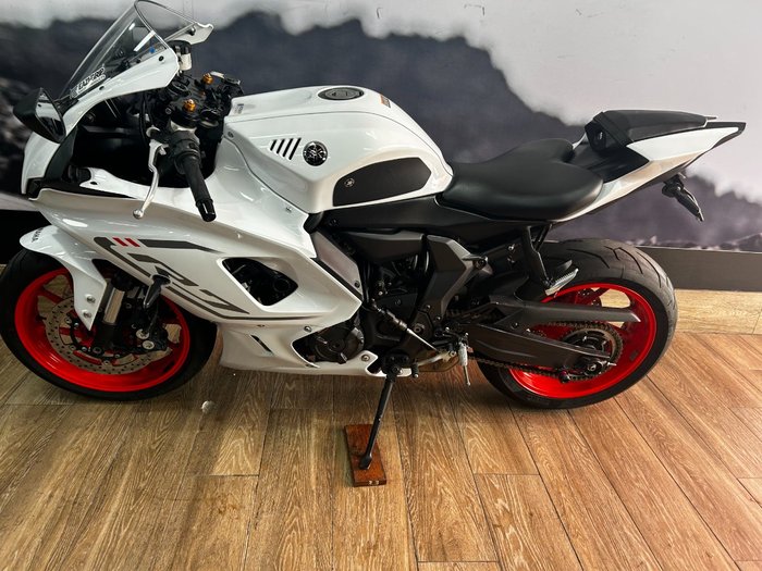 2023 Yamaha YZF-R7LA WHITE