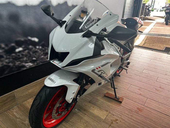 2023 Yamaha YZF-R7LA WHITE