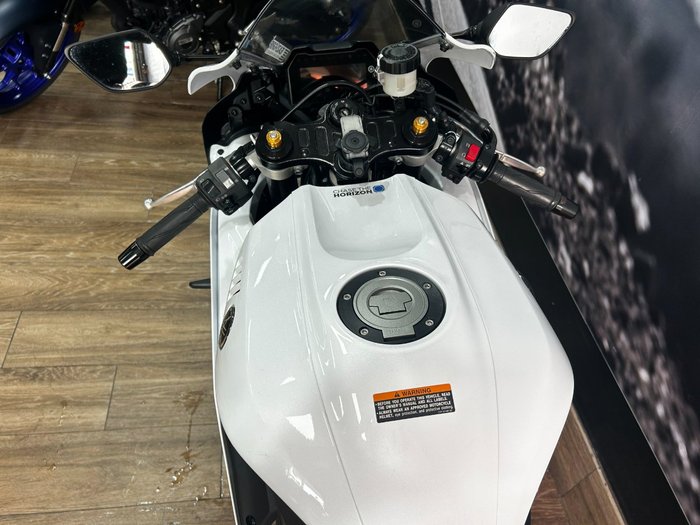 2023 Yamaha YZF-R7LA WHITE