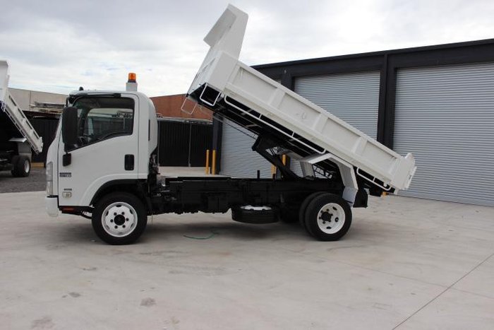 2018 Isuzu N Series NQR 87/80-190 WHITE