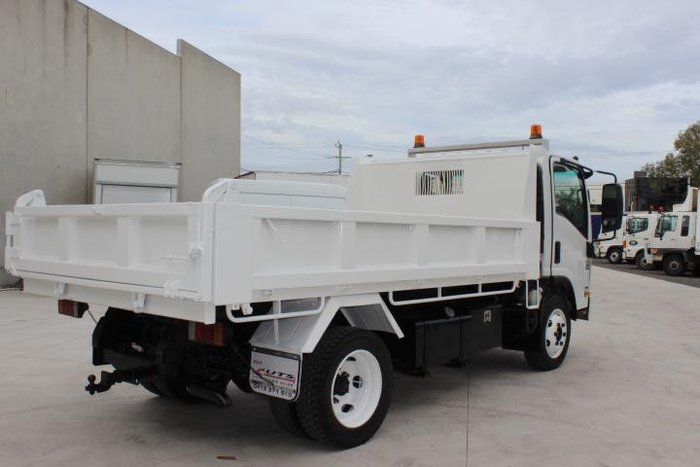 2018 Isuzu N Series NQR 87/80-190 WHITE