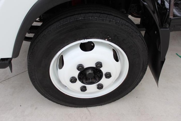 2018 Isuzu N Series NQR 87/80-190 WHITE